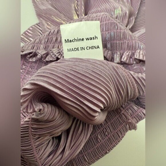 QUEEN OF SPARKLES Lavender Shimmer High Rise Swing Shorts Metallic Pleated Sz XS - Picture 9 of 9